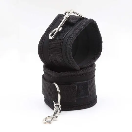 Menottes Poignets Scratch Simple Noir