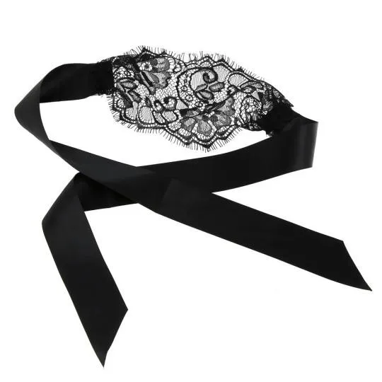 Bandeau Dentelle Satin Yeux &agrave; Nouer 